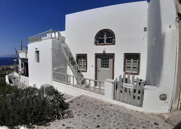 Golden Sunset Villa Oia